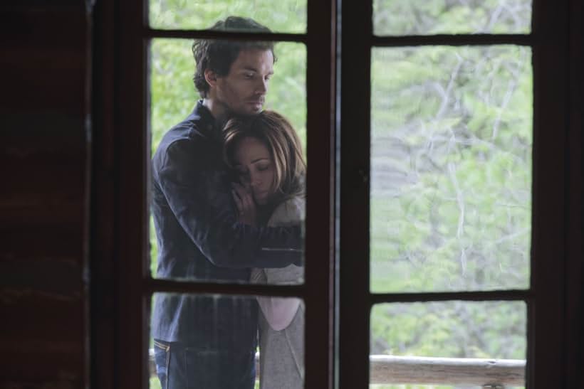 Autumn Reeser and Santiago Cabrera in Salvation (2017)