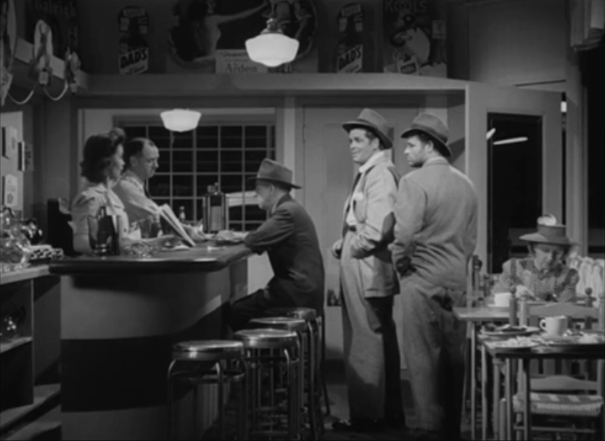 Edmund MacDonald and Tom Neal in Detour (1945)