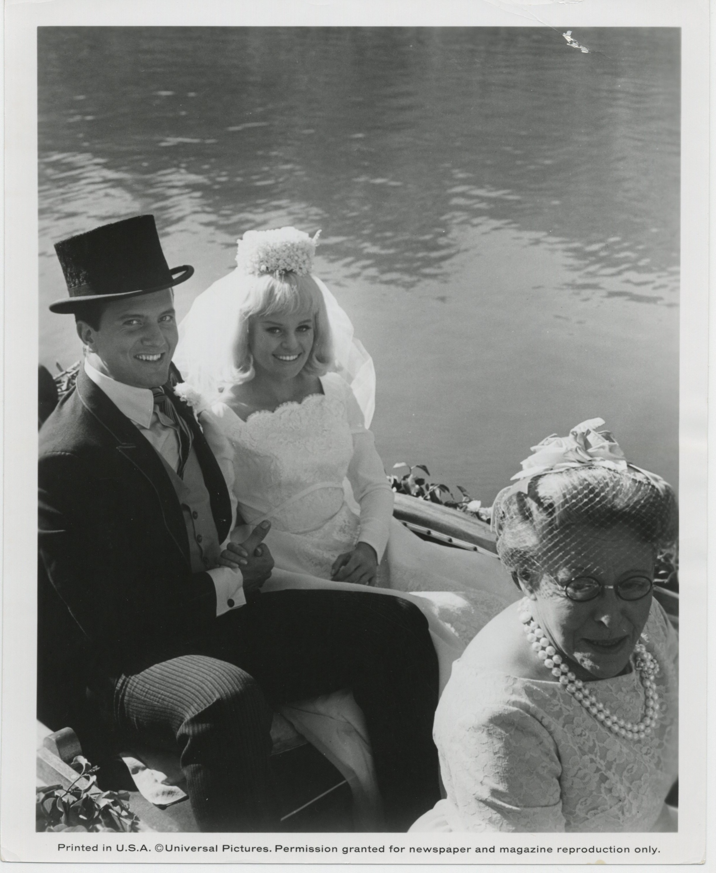 Pat Boone, Pamela Austin, and Doris Packer in The Perils of Pauline (1967)