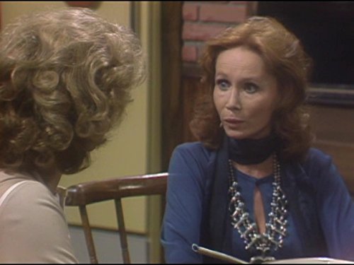 Katherine Helmond and Cathryn Damon in Soap (1977)