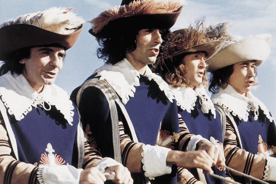 Jean-Guy Fechner, Gérard Filippelli, Gérard Rinaldi, and Jean Sarrus in Les quatre Charlots mousquetaires (1974)