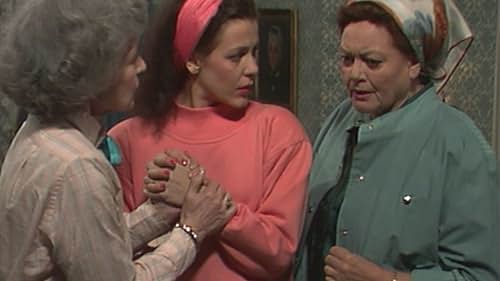 Asta Backman, Eeva Eloranta, and Marita Nordberg in Vihreän kullan maa (1987)