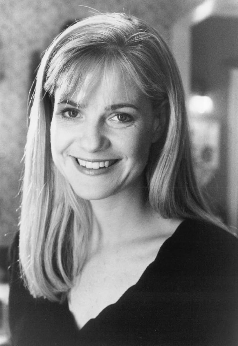 Bonnie Hunt in Beethoven's 2nd (1993)