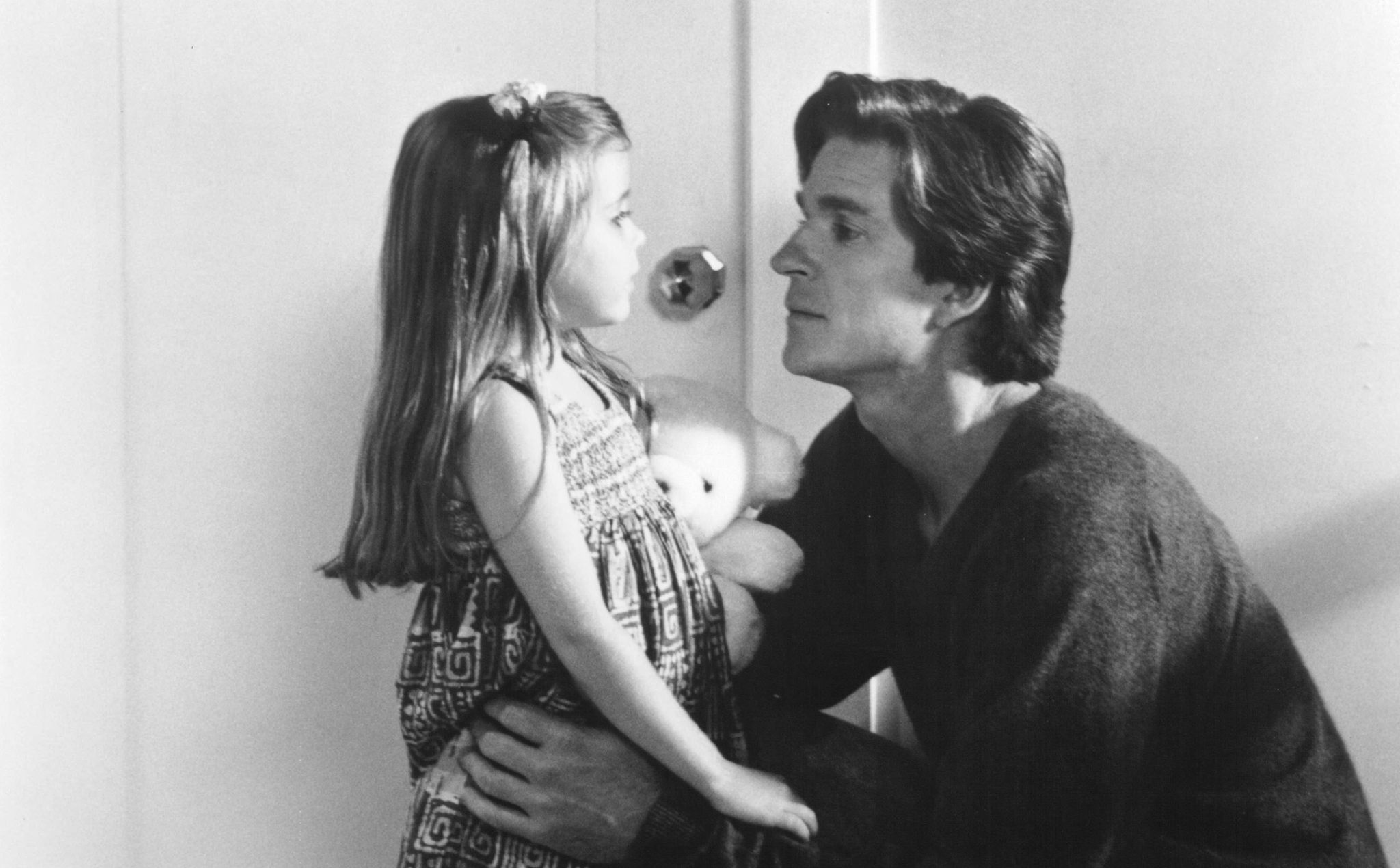 Matthew Modine and Mae Whitman in Bye Bye Love (1995)