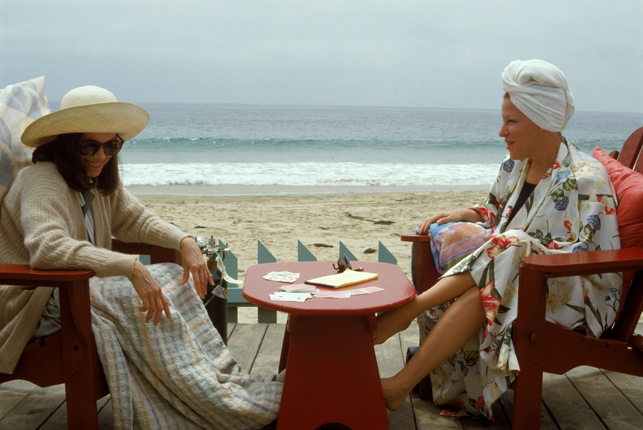 Bette Midler and Barbara Hershey in Beaches (1988)