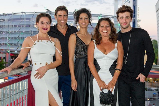 Reynaldo Gianecchini, Cris D'Amato, Gil Coelho, Thalita Carauta, and Fabiula Nascimento at an event for S.O.S. Women to the Sea 2 (2015)