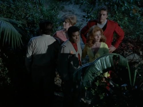 Gary Conway, Kurt Kasznar, Deanna Lund, Don Marshall, and Heather Young in Land of the Giants (1968)