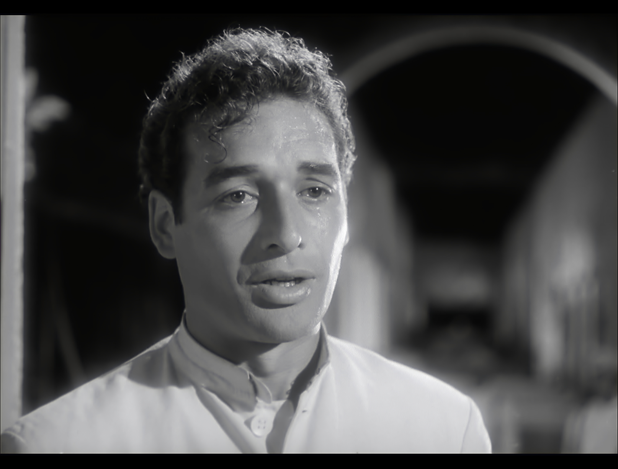 Jorge Mistral in Deseada (1951)