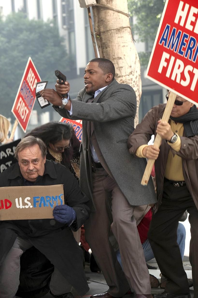 Mekhi Phifer in Lie to Me (2009)