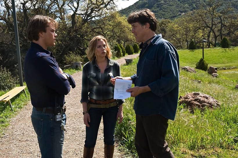 Matt Damon, Cameron Crowe, and Scarlett Johansson in We Bought a Zoo (2011)