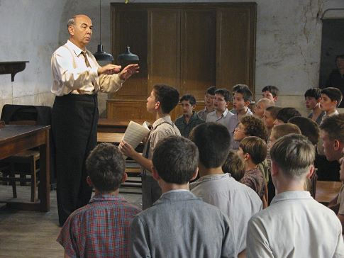 Gérard Jugnot in The Chorus (2004)