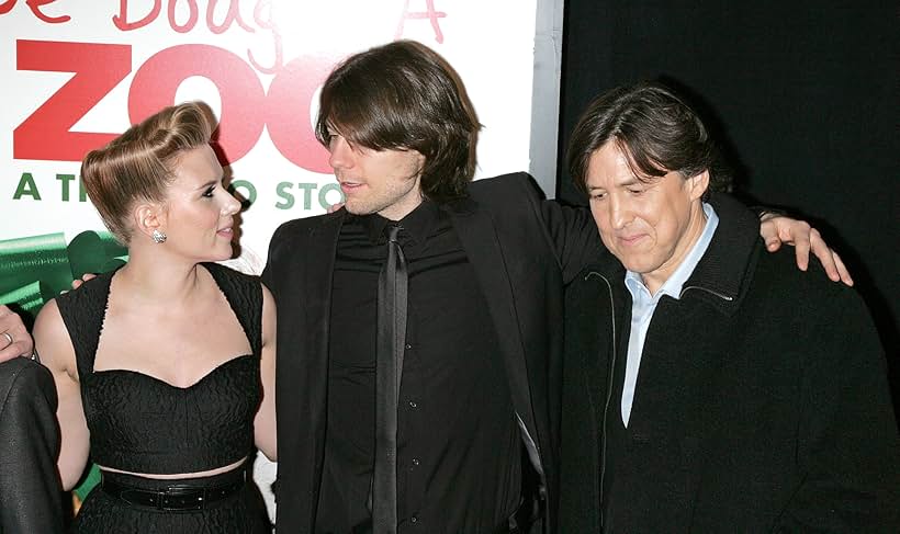 Cameron Crowe, Patrick Fugit, and Scarlett Johansson at an event for We Bought a Zoo (2011)