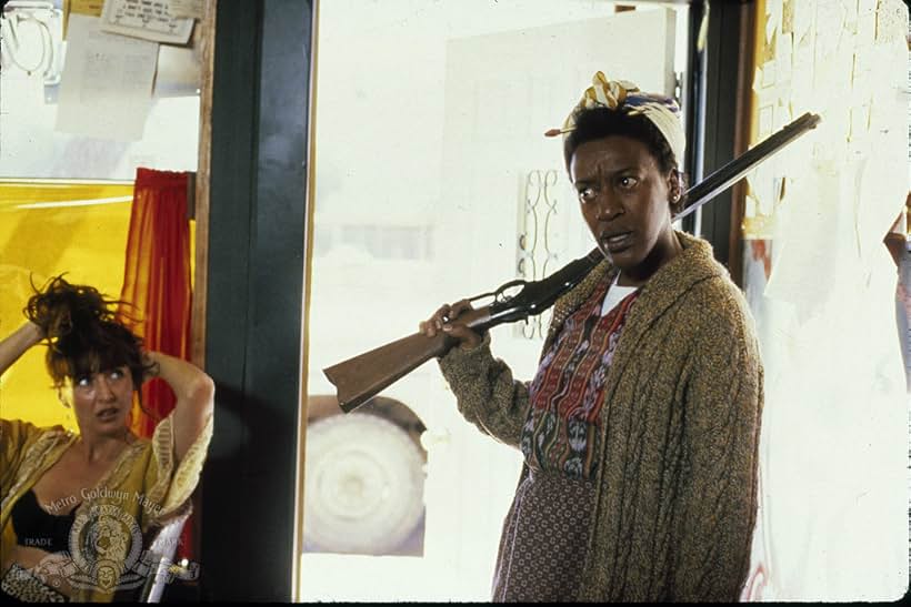 CCH Pounder and Christine Kaufmann in Bagdad Cafe (1987)