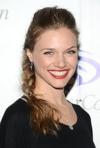 Primary photo for Tracy Spiridakos