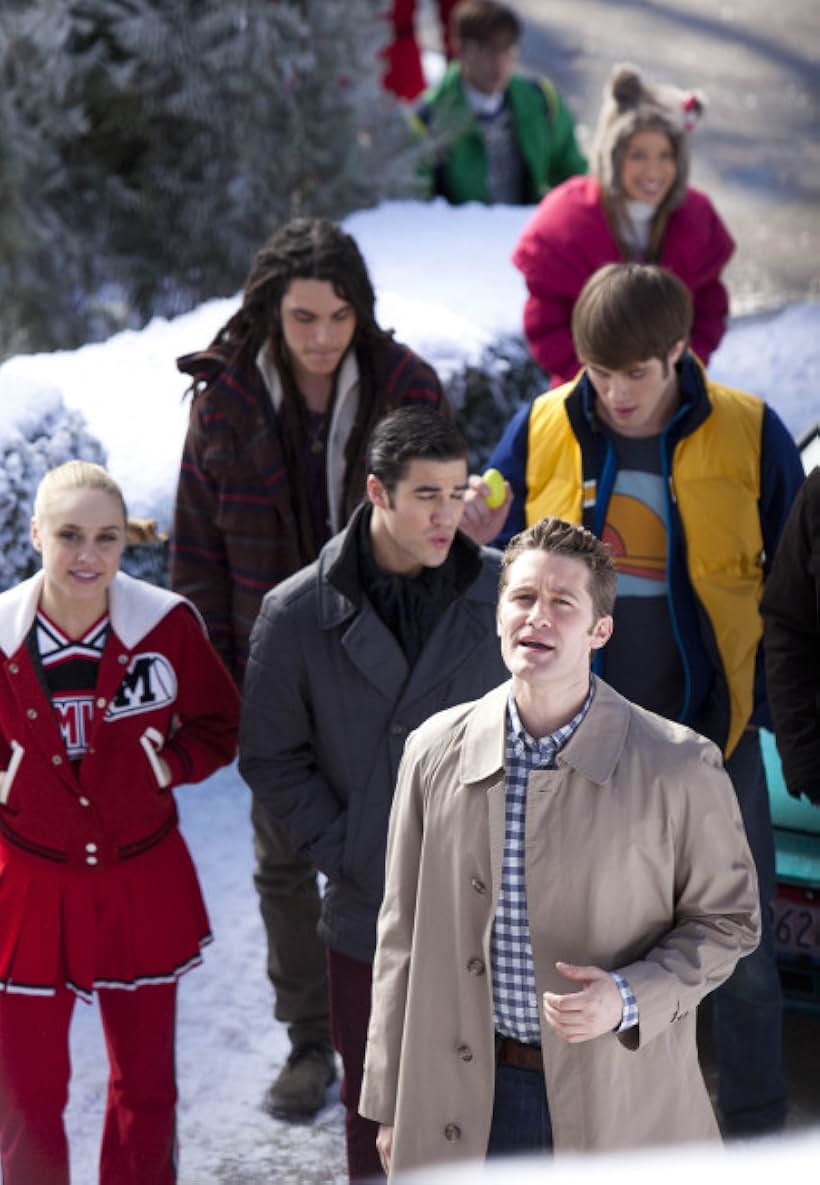 Vanessa Lengies, Matthew Morrison, Darren Criss, Kevin McHale, Becca Tobin, Blake Jenner, and Samuel Larsen in Glee (2009)