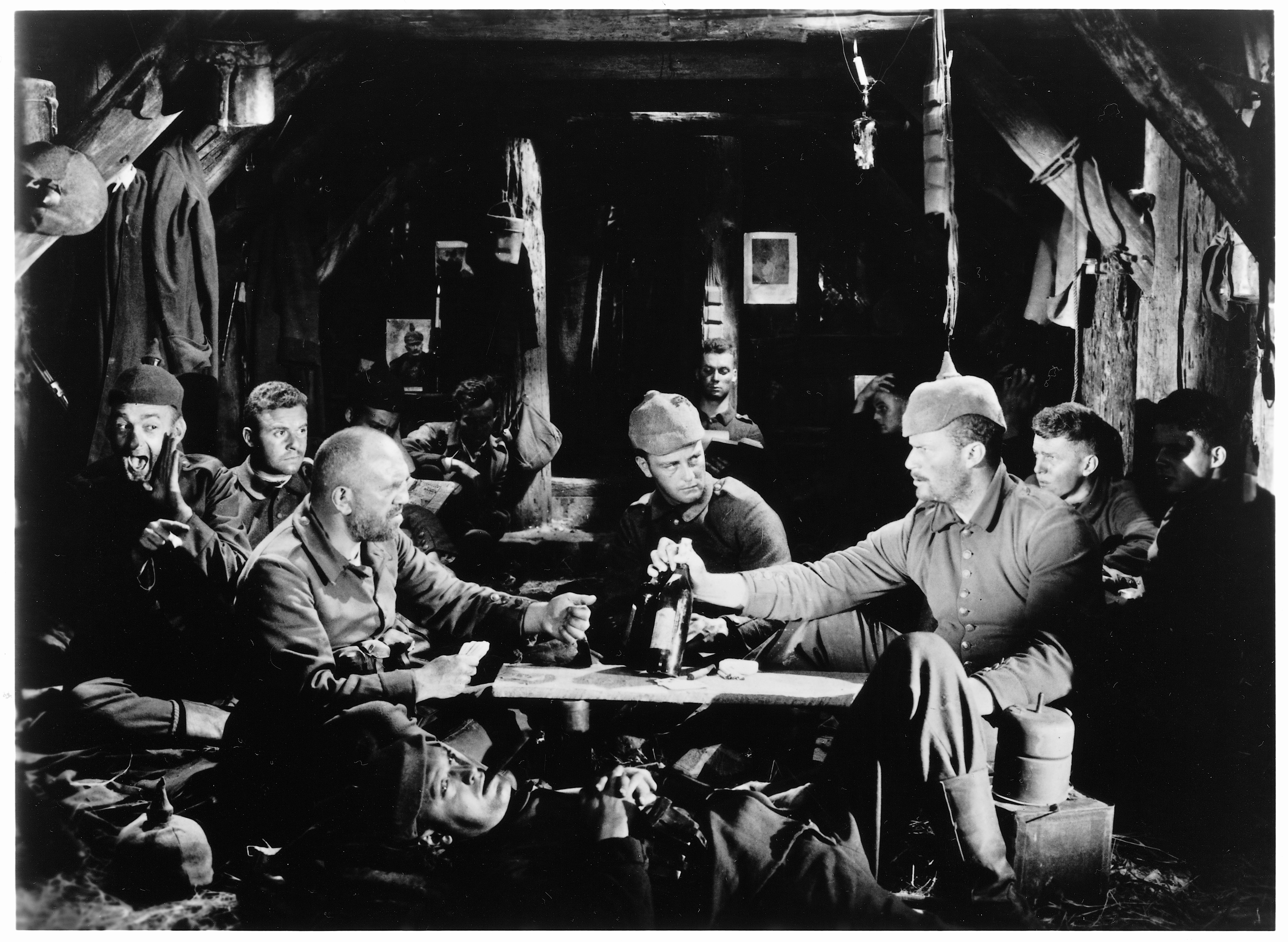 Lew Ayres, Ben Alexander, G. Pat Collins, Scott Kolk, Slim Summerville, Louis Wolheim, and John Wray in All Quiet on the Western Front (1930)