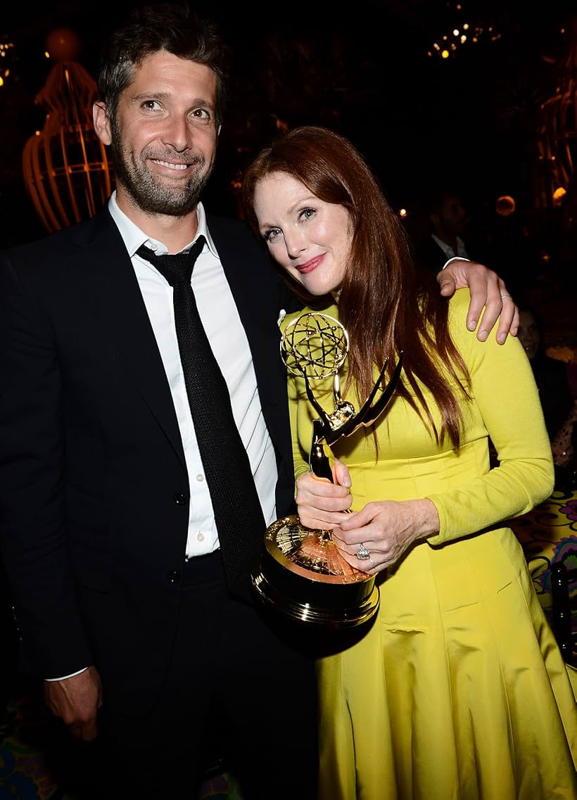 Julianne Moore and Bart Freundlich at an event for The 64th Primetime Emmy Awards (2012)