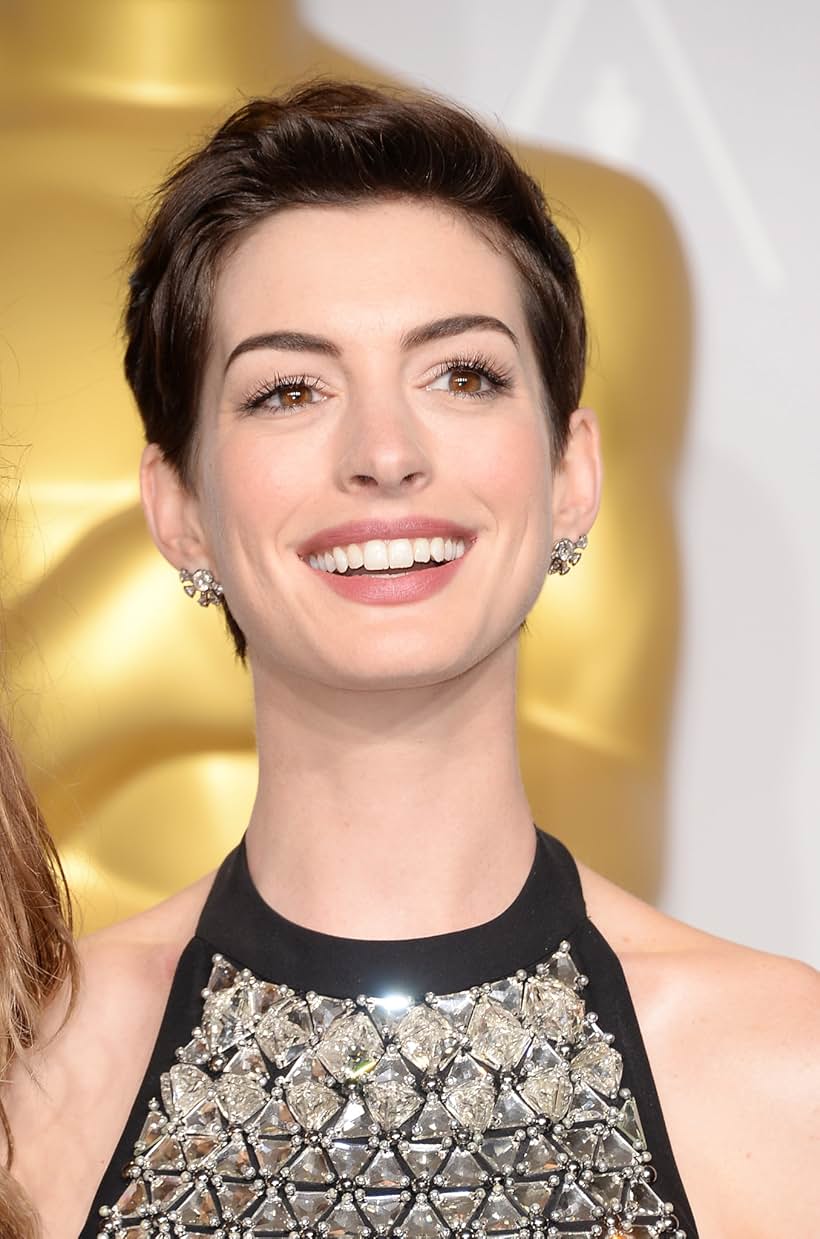 Anne Hathaway at an event for The Oscars (2014)