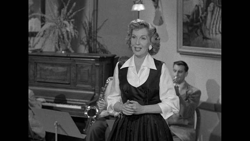 Fern Hall in City of Shadows (1955)