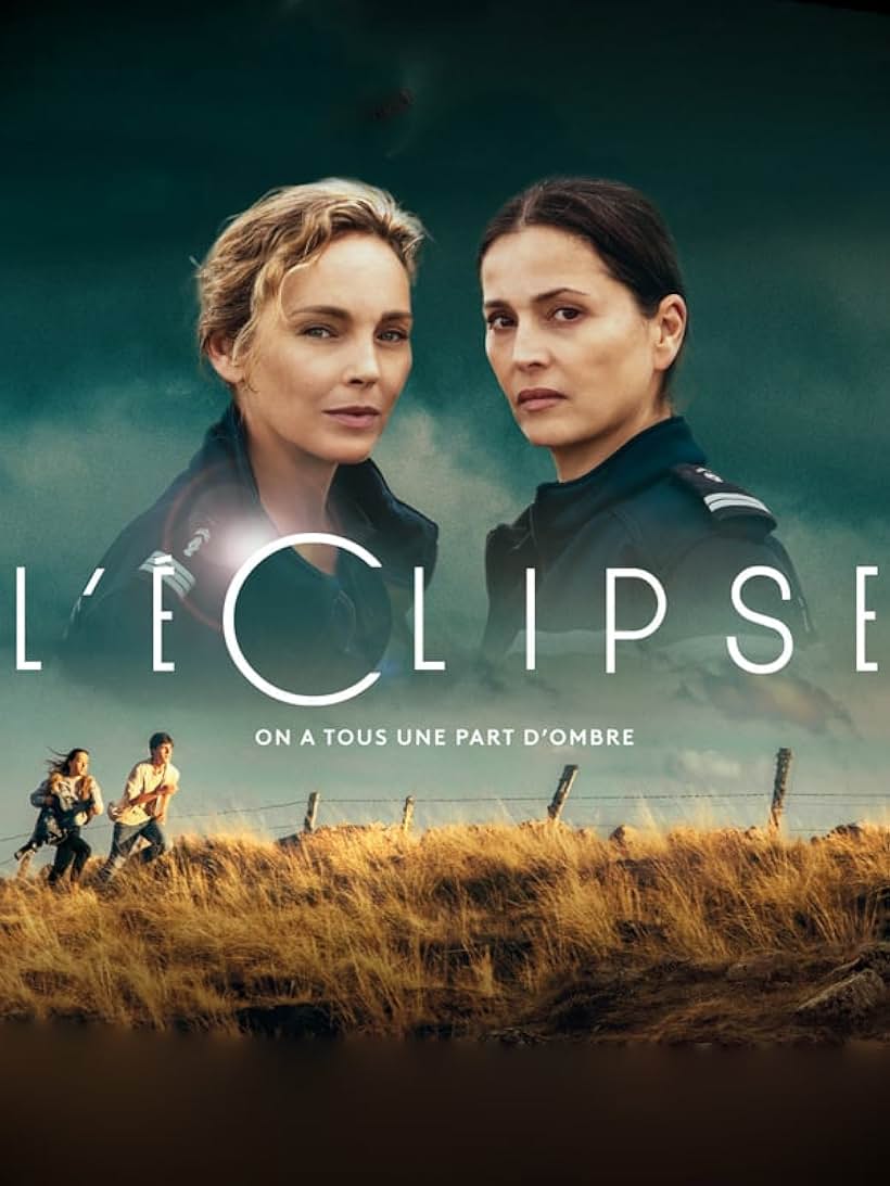 Anne Charrier and Claire Keim in L'Éclipse (2024)