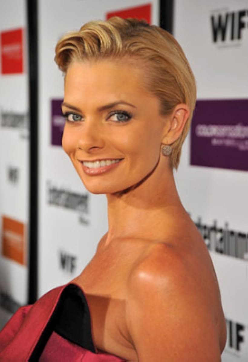 Jaime Pressly at an event for The 61st Primetime Emmy Awards (2009)