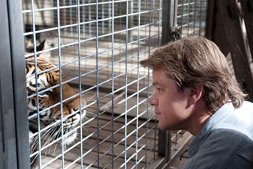 Matt Damon and Katie in We Bought a Zoo (2011)