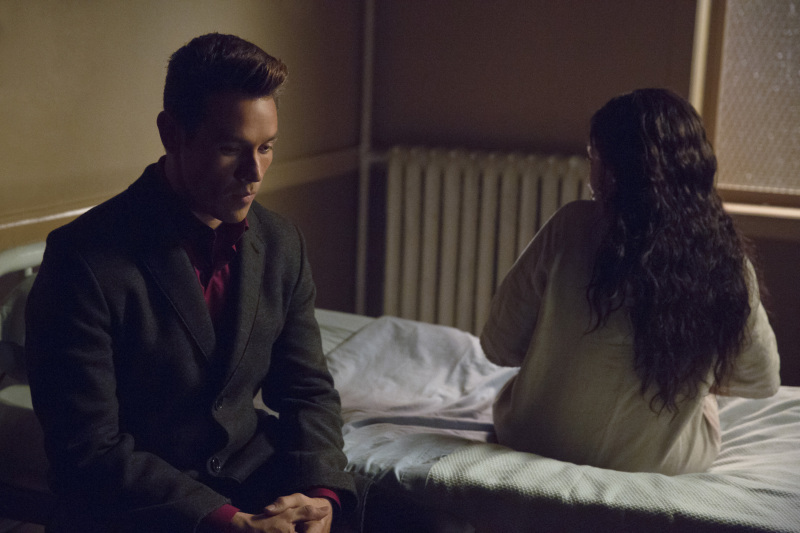 Ana Mercedes and Kevin Alejandro in Arrow (2012)