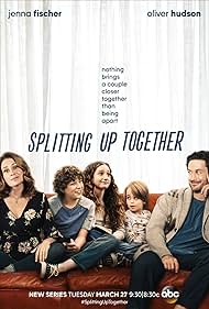 Oliver Hudson, Jenna Fischer, Van Crosby, Sander Thomas, and Olivia Keville in Splitting Up Together (2018)