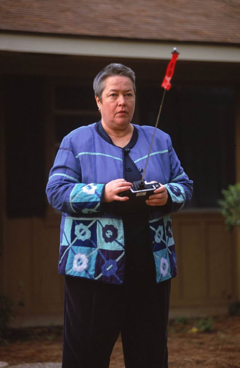 Kathy Bates in Love Liza (2002)