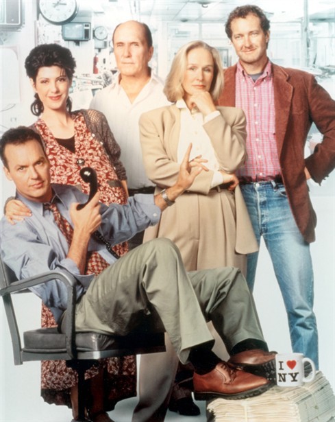 Glenn Close, Robert Duvall, Michael Keaton, Marisa Tomei, and Randy Quaid in The Paper (1994)