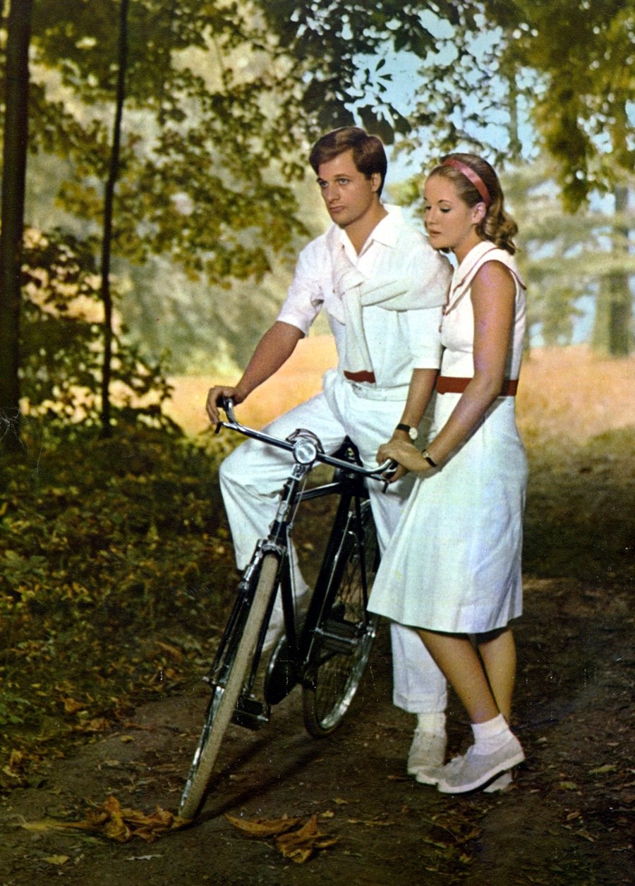 Lino Capolicchio and Dominique Sanda in The Garden of the Finzi-Continis (1970)