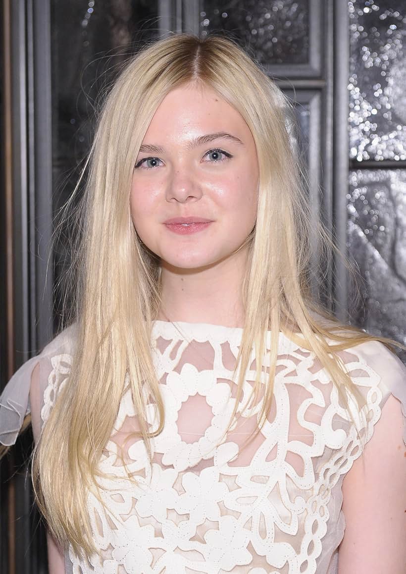 Elle Fanning at an event for We Bought a Zoo (2011)