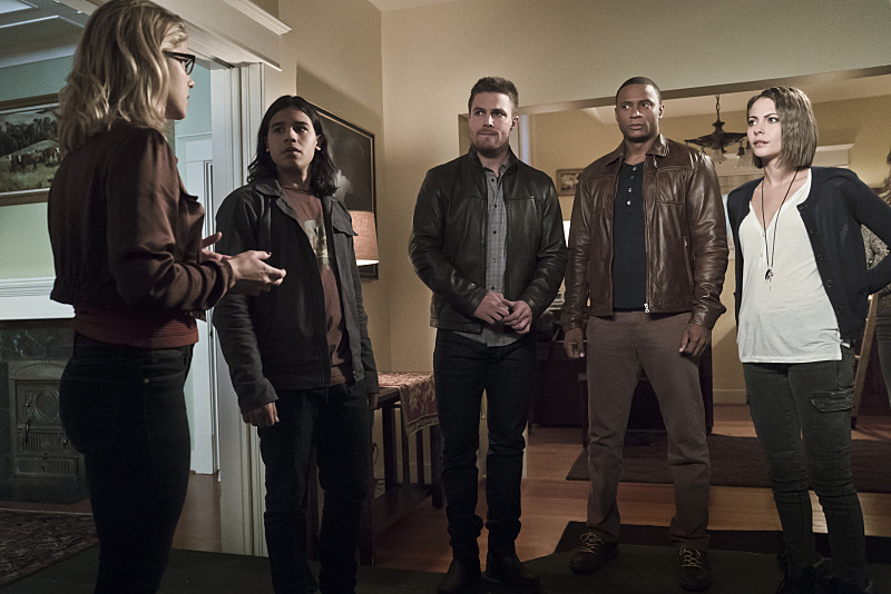 David Ramsey, Willa Holland, Stephen Amell, Carlos Valdes, and Emily Bett Rickards in Arrow (2012)