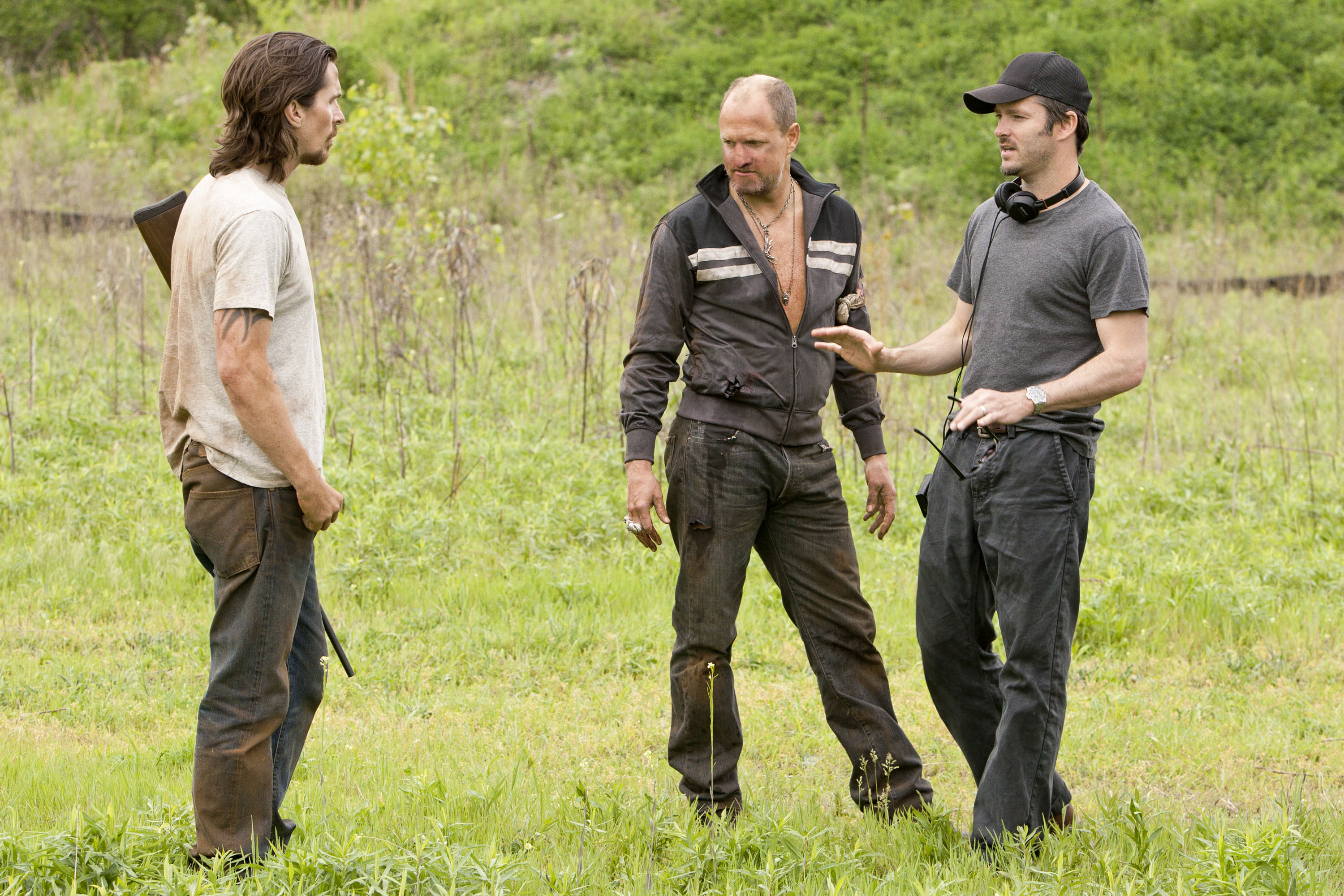 Christian Bale, Woody Harrelson, and Scott Cooper in Out of the Furnace (2013)