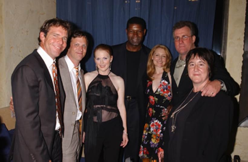 Julianne Moore, Dennis Quaid, Todd Haynes, Patricia Clarkson, Dennis Haysbert, David Linde, and Christine Vachon at an event for Far from Heaven (2002)