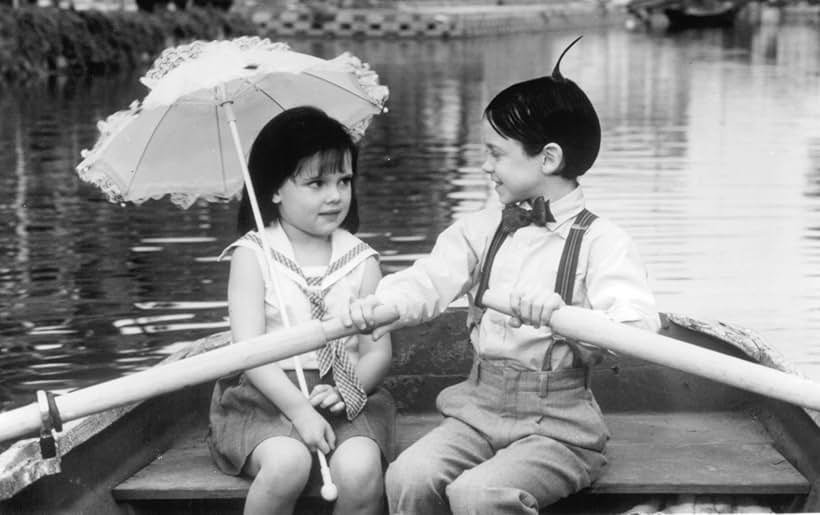 Bug Hall and Brittany Ashton Holmes in The Little Rascals (1994)