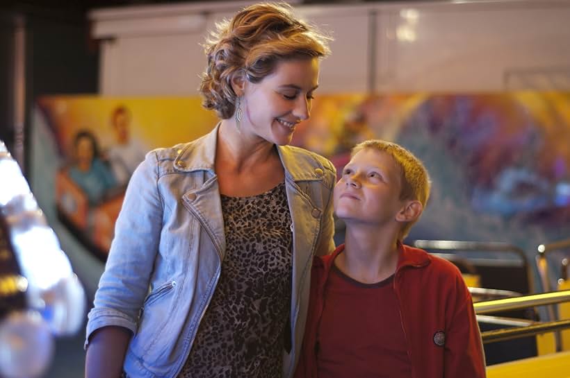 Cécile de France and Thomas Doret in The Kid with a Bike (2011)