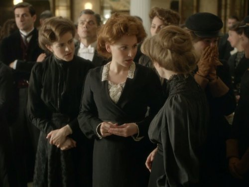 Aisling Loftus and Amy Beth Hayes in Mr Selfridge (2013)