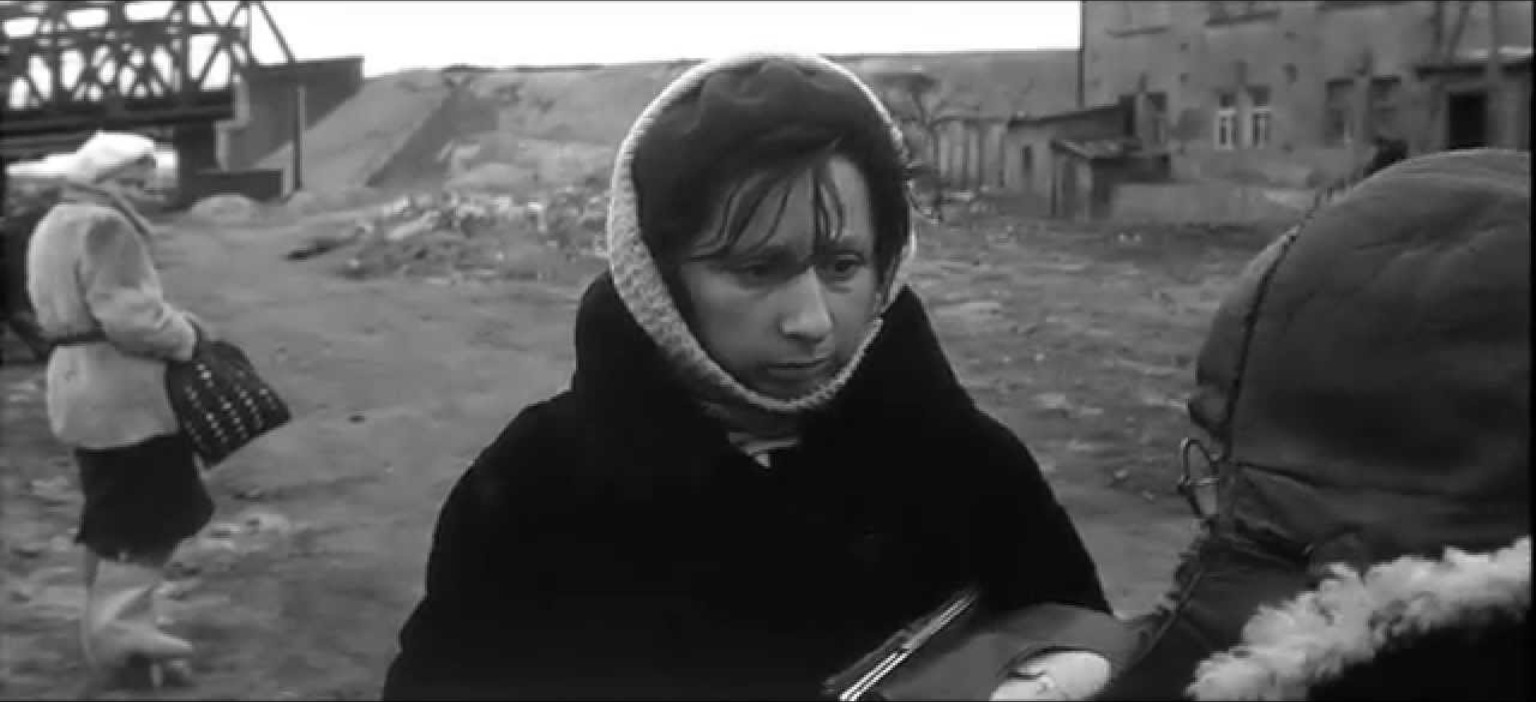 Liya Akhedzhakova and Lyudmila Gurchenko in Twenty Days Without War (1977)