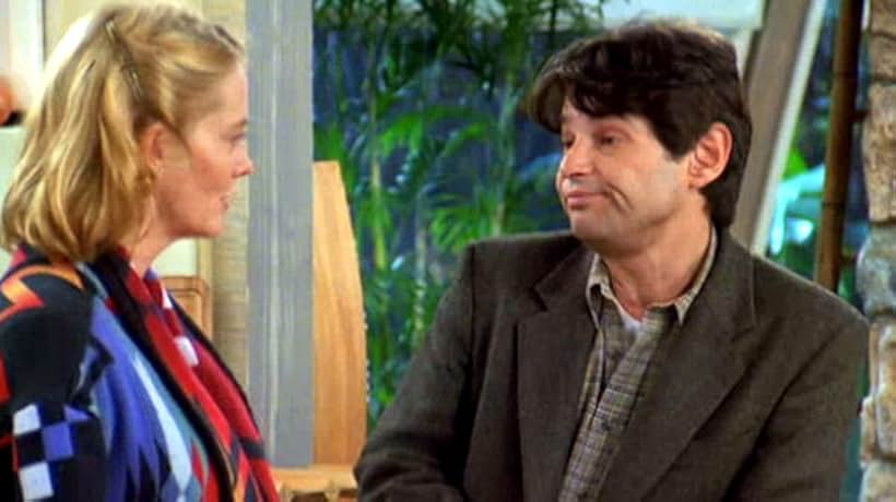 Cybill Shepherd and Alan Rosenberg in Cybill (1995)