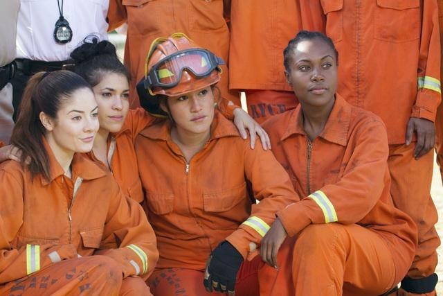 Q'orianka Kilcher and DeWanda Wise in Firelight (2012)