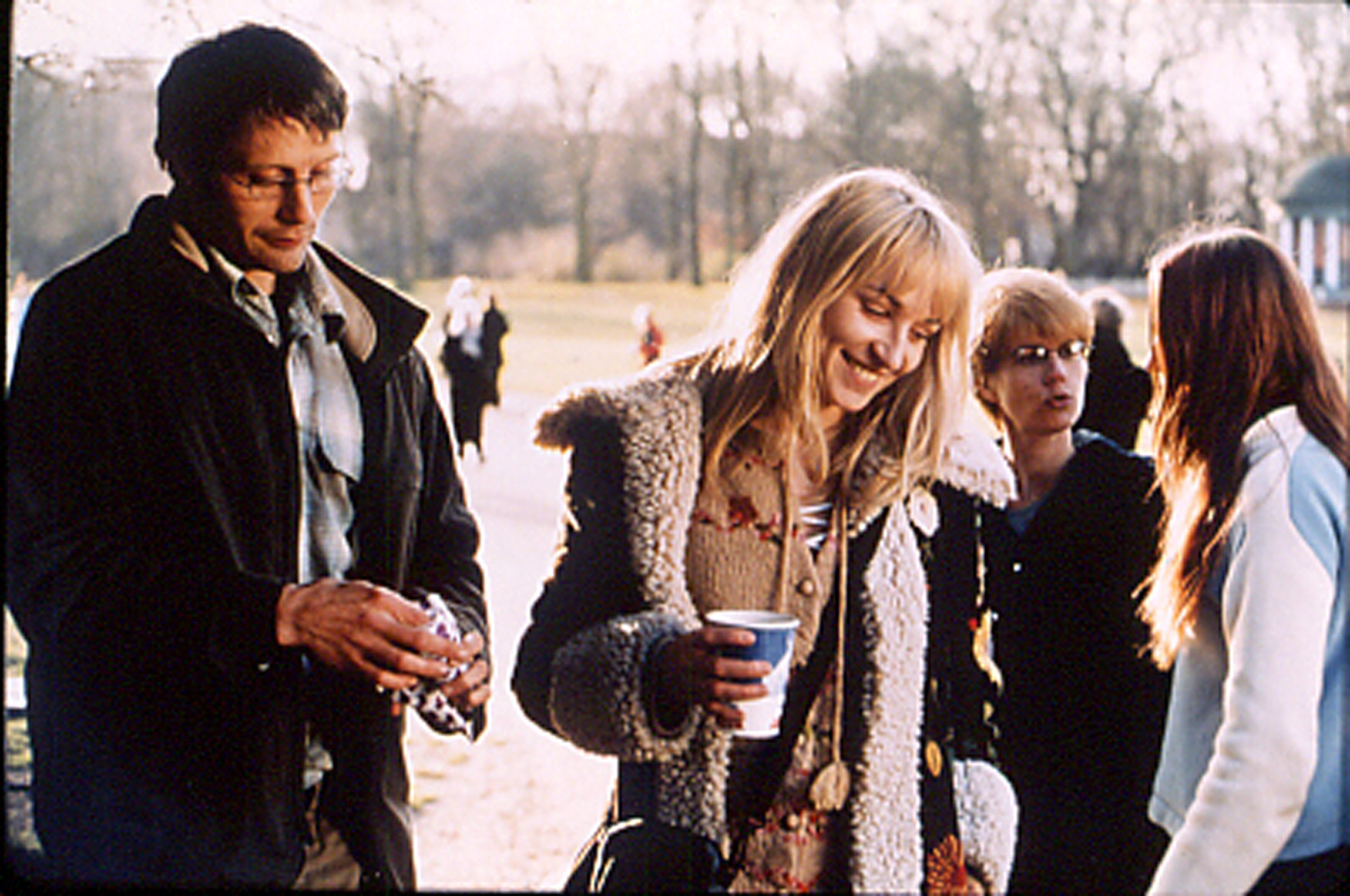 Mads Mikkelsen and Sonja Richter in Open Hearts (2002)