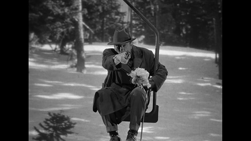 Victor McLaglen in City of Shadows (1955)