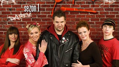 Tomasz Karolak, Sonia Bohosiewicz, Dorota Delag, Alan Andersz, and Daria Widawska in 39 i pól (2008)