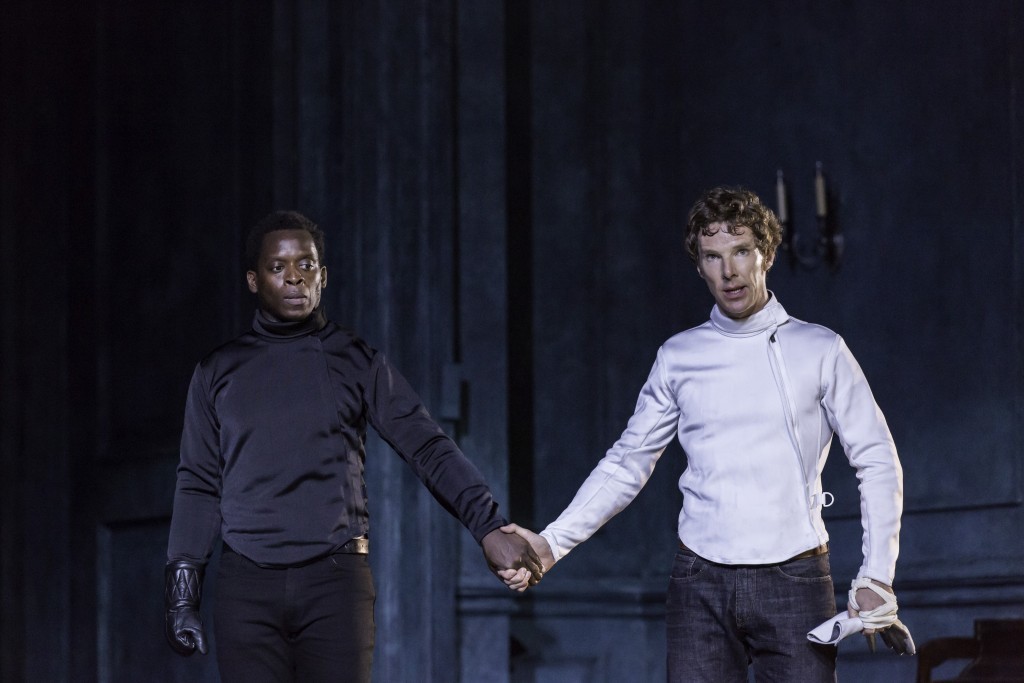 Benedict Cumberbatch and Kobna Holdbrook-Smith in Hamlet (2015)