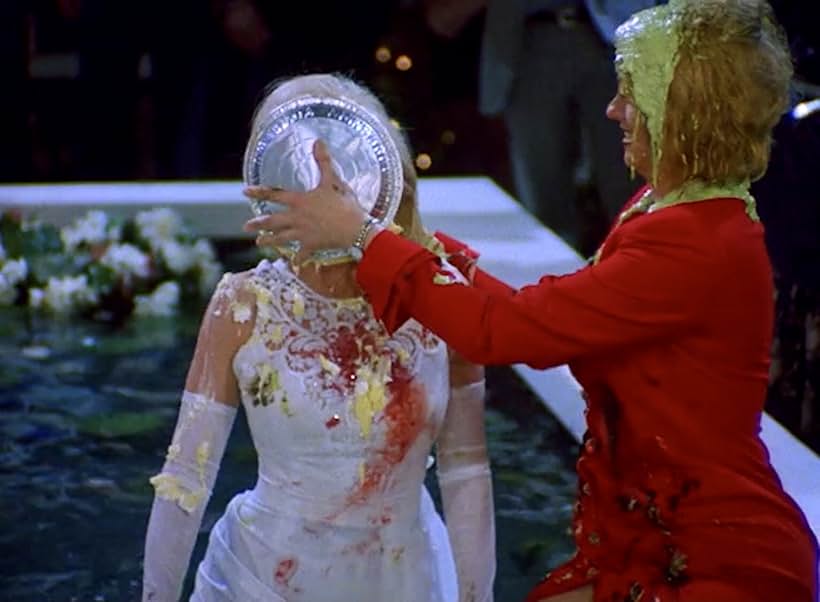 Morgan Fairchild and Cybill Shepherd in Cybill (1995)