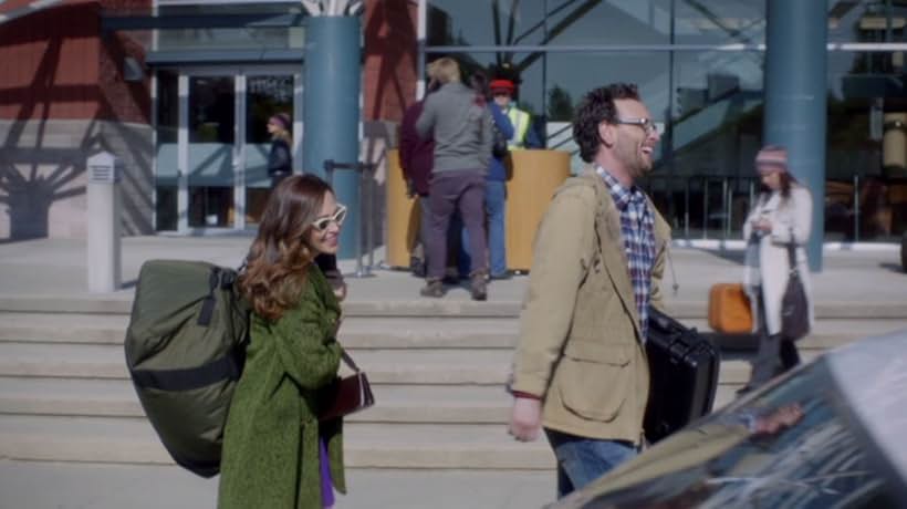 Ben Cotton and Autumn Reeser in Love at the Thanksgiving Day Parade (2012)