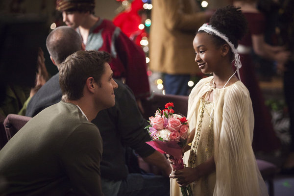 Sam Page and Nay Nay Kirby in Annie Claus Is Coming to Town (2011)