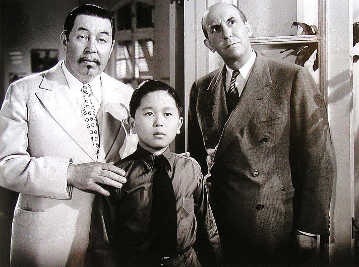 Warner Oland, Layne Tom Jr., and Andrew Tombes in Charlie Chan at the Olympics (1937)