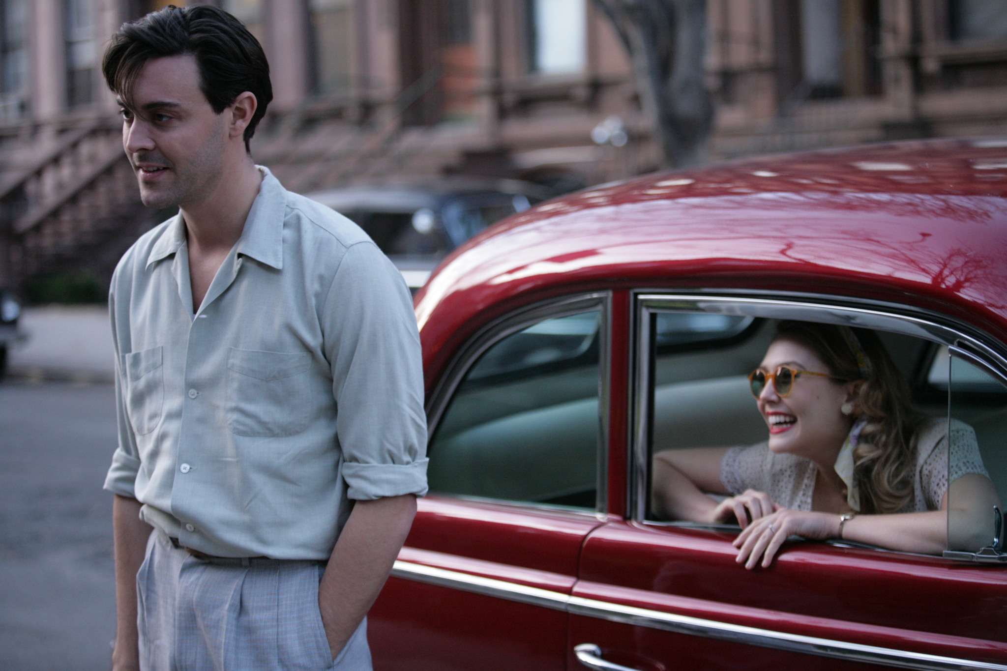 Elizabeth Olsen and Jack Huston in Kill Your Darlings (2013)